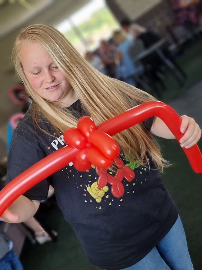 🎈How Balloon Twisting Brings Joy to Any Event
